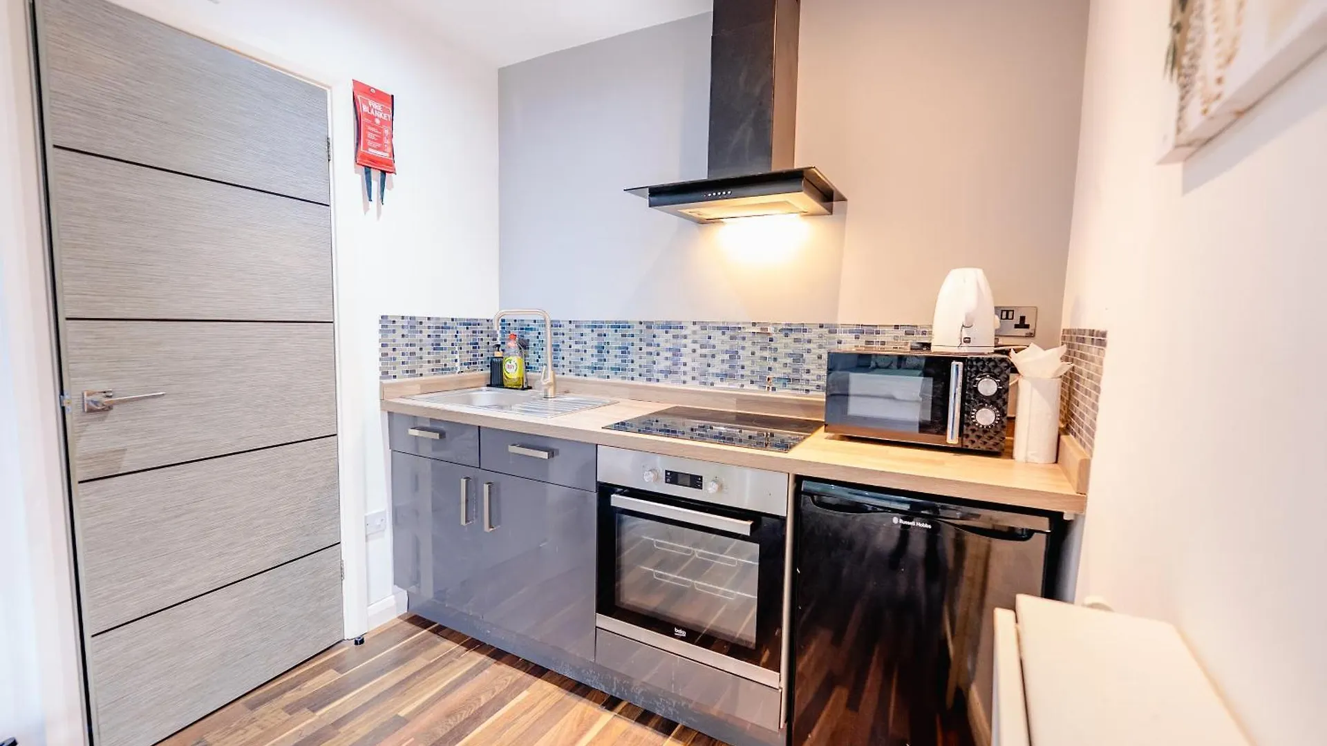 Διαμέρισμα Spacious Stylish City Studio With Street View Κάρντιφ